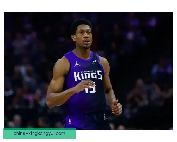 国王官宣亨特虹膜炎十天复查