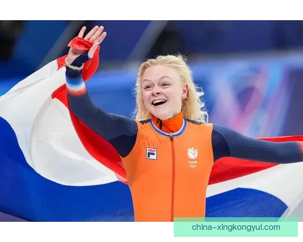 19岁杨婧茹短道1500第四